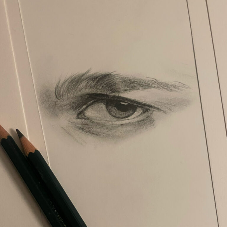 Dessin d’un œil humain au crayon à papier, étude académique réalisée par Tamara Chaudesaigues.