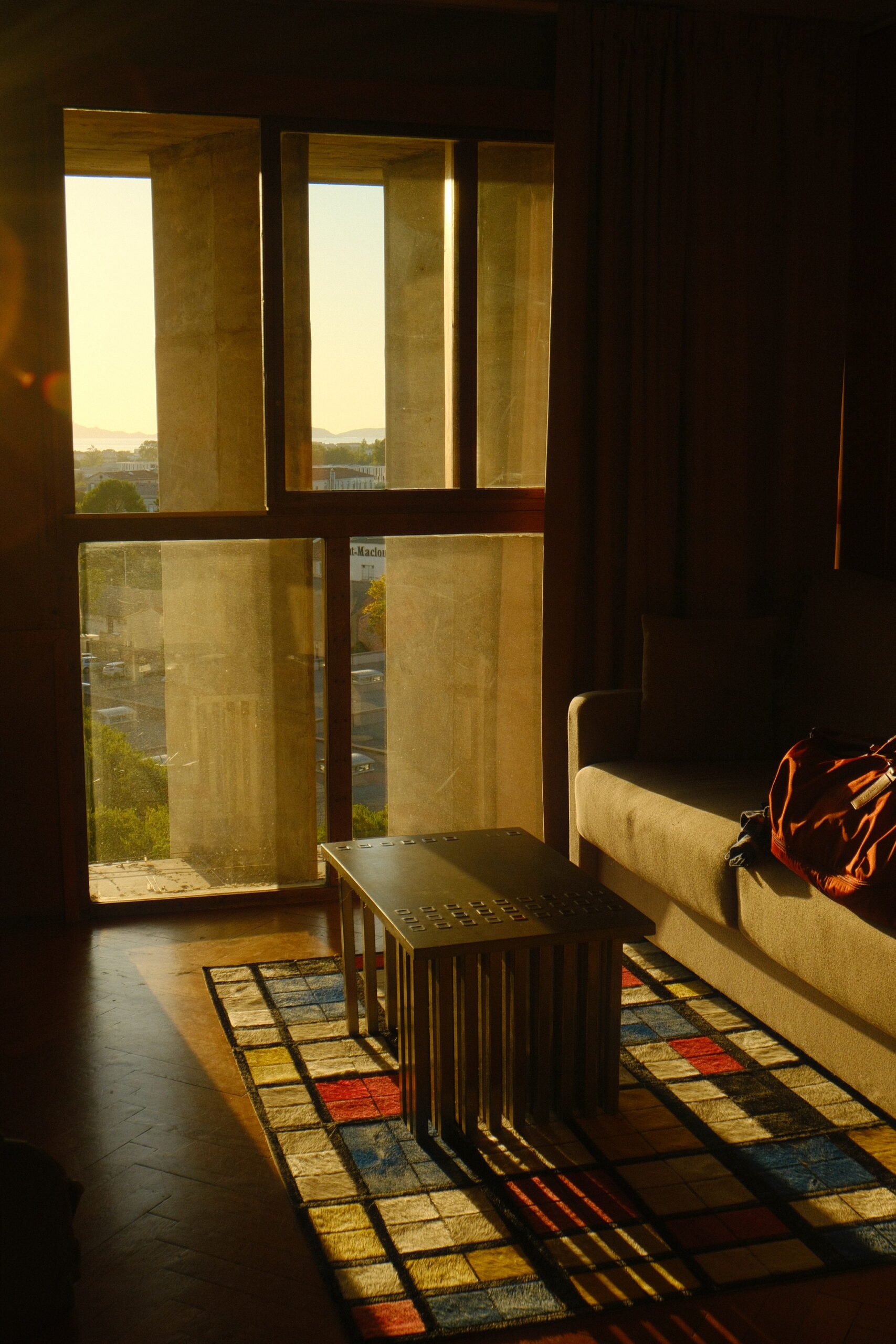 Intérieur de l’Hôtel Le Corbusier dans la Cité Radieuse