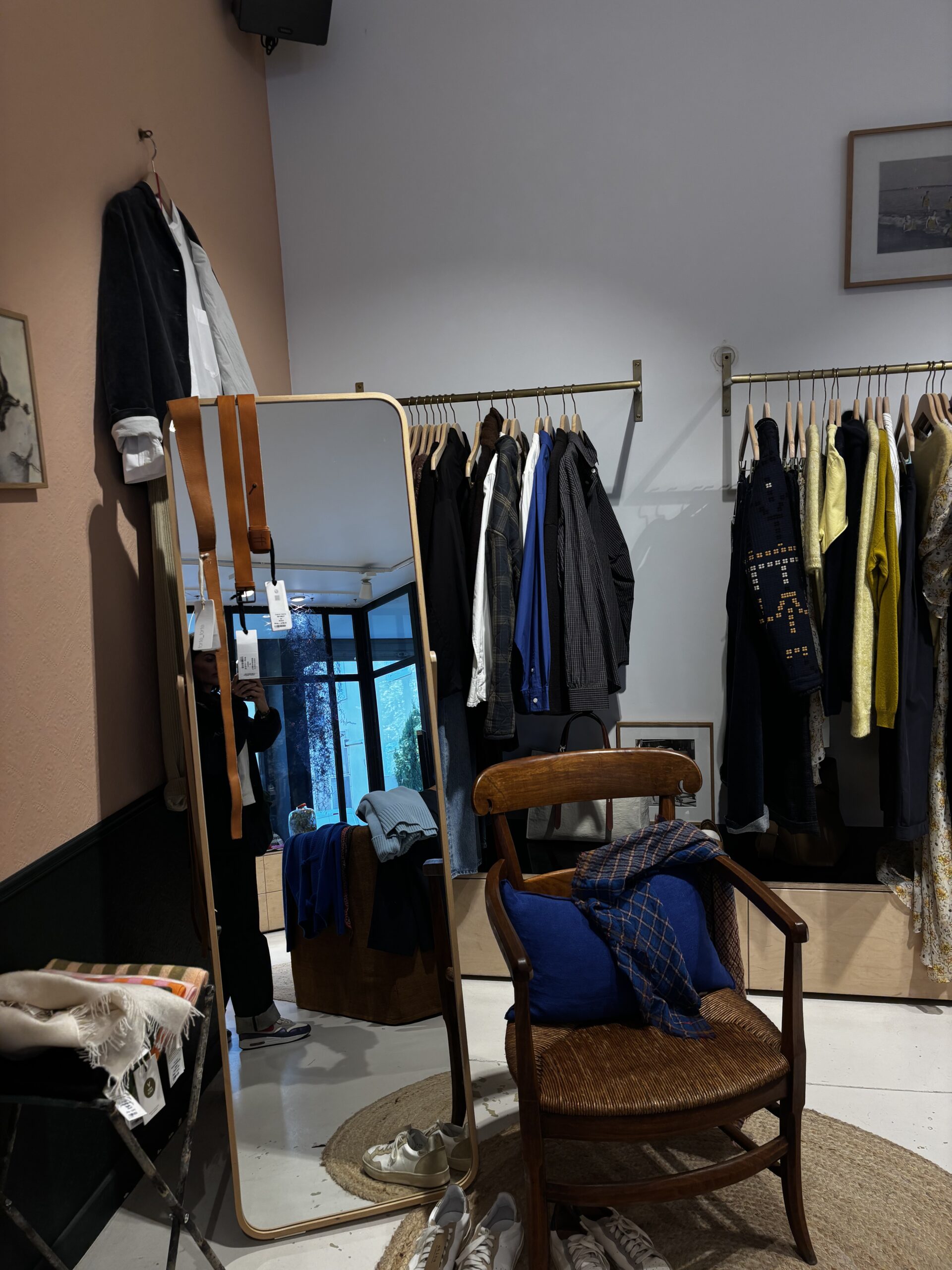 Large mirror, armchair and stands in the Pieds Nus shop in Saint-Rémy-de-Provence